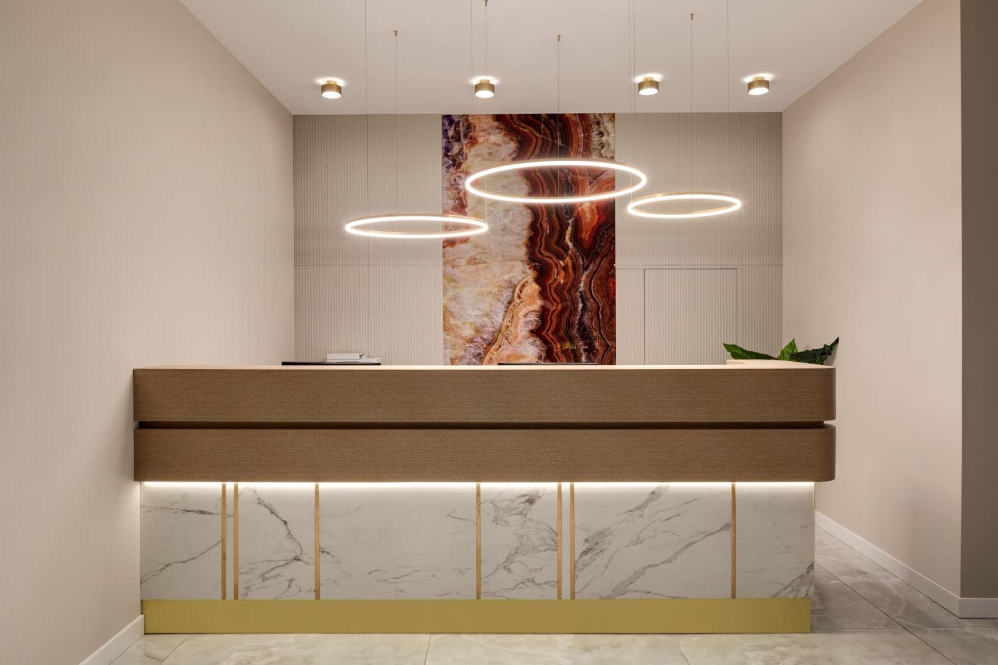 Ramada By Wyndham Bucharest Otopeni Airport 외부 사진